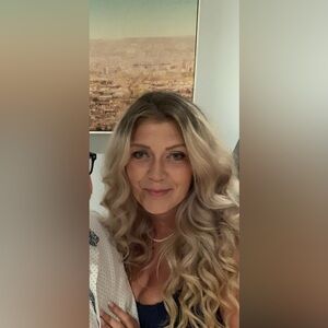 Meet your Posher, Lily